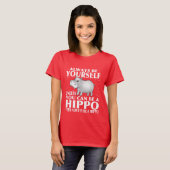 grappige hippo woordkunst T-Shirt (Voorkant volledig)