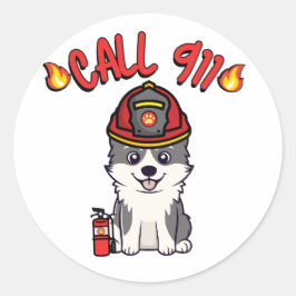 Grappige Husky hond is een brandweerman Ronde Sticker