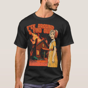 Grappige Internet meme lachend meisje met brandend T-shirt