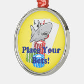 Grappige kaart Shark Gambling Cartoon met Poker Ch Metalen Ornament (Links)
