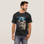 Grappige kat selfie met stofzuiger achtervolging m t-shirt (Voorkant volledig)