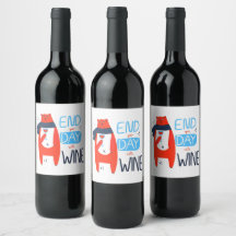 Grappige kat sluit je dag af met wijn