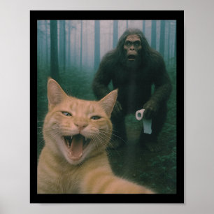Grappige kat verrast gelukkige selfie met Bigfoot- Poster
