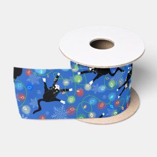 Grappige Kat Verward In Kerstmis Lichten Lint