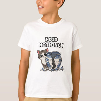 Grappige kat zegt: Ik deed niets! T-shirt