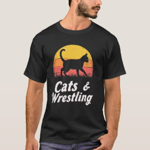 Grappige katten die worstelen vintage t-shirt