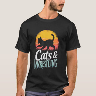 Grappige katten en worstelen - speelse kattenkunst t-shirt