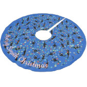 Grappige katten verstrikt in kerstverlichting op m kerstboom rok (Gekanteld)