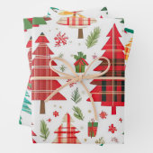 Grappige kerstbomen gespeeld patroon inpakpapier vel (In situ)