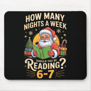 Grappige Kerstman Leest 67 Meme T-shirt Kerst Lera Muismat