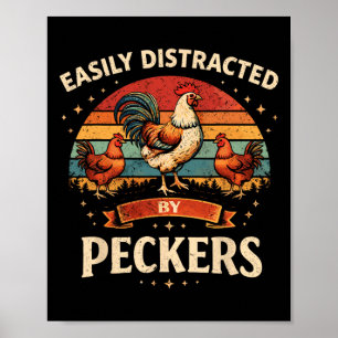 Grappige Kip Laat zich Afleiden Door Pikkers Boerd Poster
