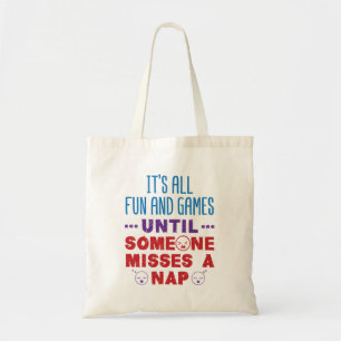 Grappige kleuterleidster mist een dutje tote bag