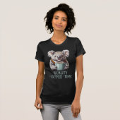 Grappige Koala Drink koffie bewerkbare tekst T-shirt (Voorkant volledig)