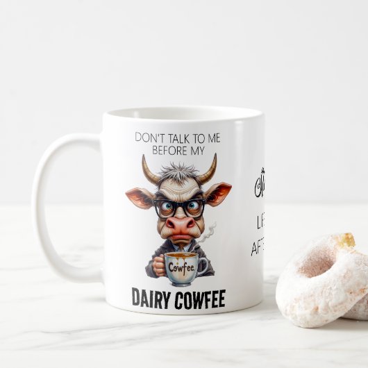 Grappige Koe Die Koffie Drinkt Typografie Koffiemok (Met donut)