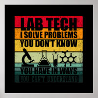 Grappige lab tech citeert humor van laboratoriumte