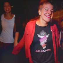 Grappige Lesbische Pride AH, VROUWEN! T-Shirt