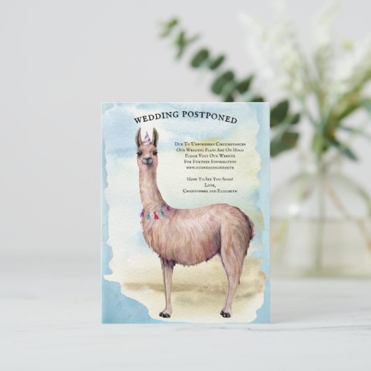 Grappige Llama Blauwe Bruiloft Uitgestelde Datum V Briefkaart (Staand voorkant)
