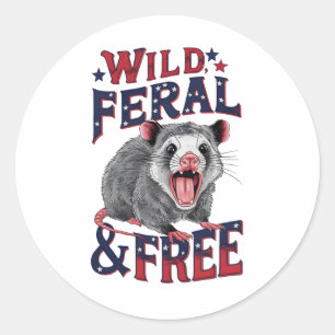 Grappige losgeslagen opossum wilde wilde wilde wil ronde sticker