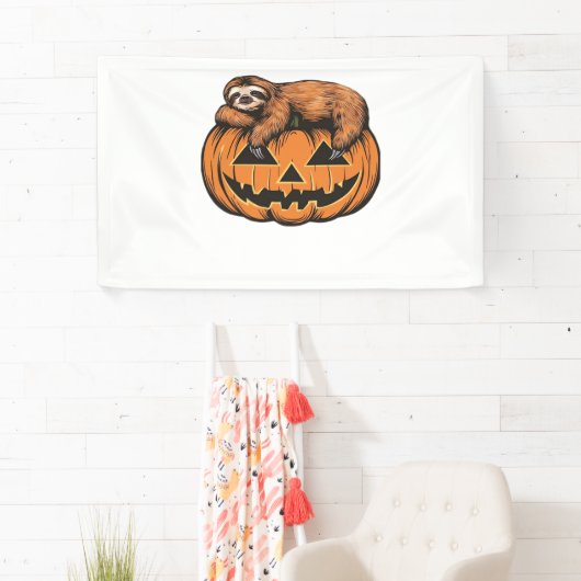 Grappige Luiaard op Halloween Pumpkin Essential T- Spandoek (Insitu)