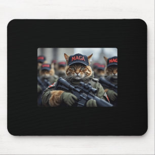 Grappige Mega Cat met geweer - Humoristische Donal Muismat