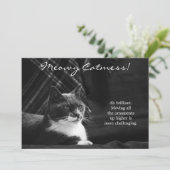 Grappige Meowy Cat Rommelige Kerst Feestdagenkaart (Staand voorkant)