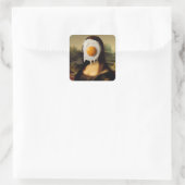 Grappige Mona met ei op haar gezicht Vierkante Sticker (Tas)