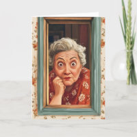 Grappige oude vrouw raam