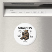Grappige Overlevingstips voor Grizzlyberen Buitenh Magneet (Insitu (Vaatwasser))