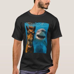 Grappige paard selfie met haai oceaan liefhebbers t-shirt
