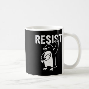 Grappige pinguïn verzet zich tegen pinguïns protes koffiemok