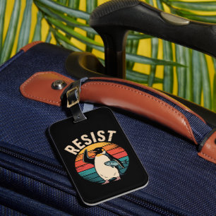 Grappige Pinguïn Weert Protest tegen Tarieven Bagagelabel