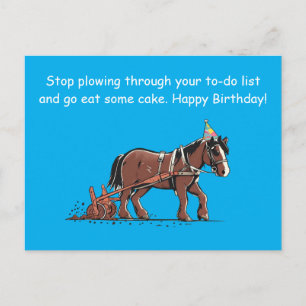 Grappige ploegende paard verjaardagsgroet briefkaart