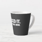 Grappige programmeur debugging humor latte mok (Rechterhoek)