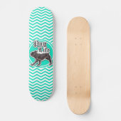 Grappige Pug; Aqua Chevron Skateboard (Voorkant)