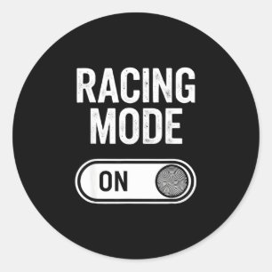 Grappige race modus zegswijze voor gamers sarcasti ronde sticker