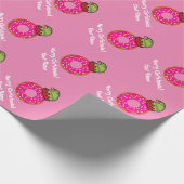 Grappige roze donut met elf pet aangepaste kerst cadeaupapier (Hoek)