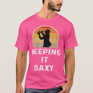 Grappige saxofoonspeler band houden het sexy retro t-shirt
