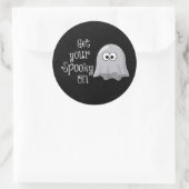 Grappige, Schattigee Halloween Ghost; Get Your Spo Ronde Sticker (Tas)