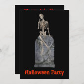 Grappige Skeleton Tombstone Halloween Uitnodiging (Voorkant / Achterkant)