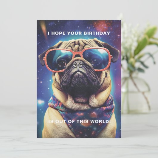 Grappige Space Pug met zonnebril Custom Birthday Kaart (Staand voorkant)