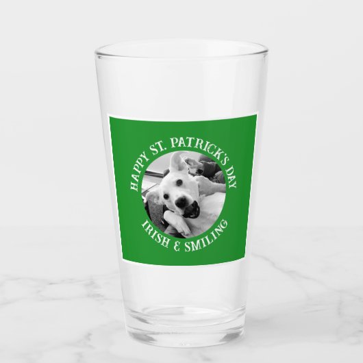 Grappige St. Patrick's Day Ierse en lachende hond Glas (Voorkant)