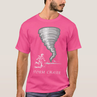 Grappige stormjacht met man die naar tornado rent t-shirt