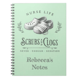 Grappige tekening van Scrubs & Clogs gepersonalise Notitieboek