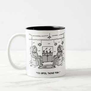 Grappige tropische vis Cartoon op een Tweekleurige Koffiemok