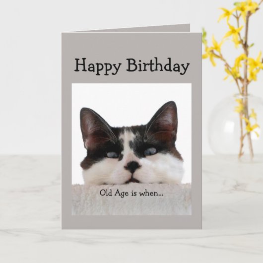 Grappige Verjaardag Ouderdom Over The Hill, Cat Hu Kaart (Gele Bloem)