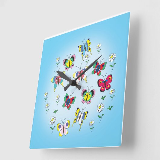 Grappige vlinders op de achtergrond van de hemel vierkante klok (Hoek)