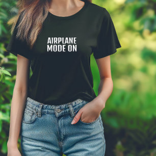 Grappige wandelshirt vliegtuigstand op wit zwart t-shirt