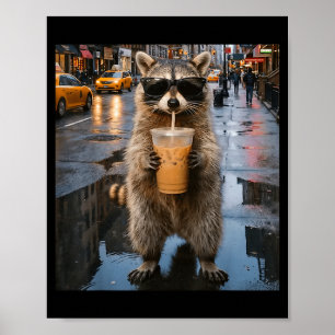 Grappige wasbeer die ijskoude koffie drinkt dier m poster