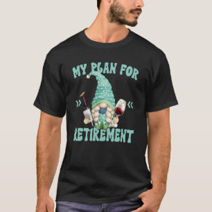 Grappige yoga en wijngnoom voor gepensioneerde vro t-shirt