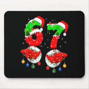 Grappige Zes Zeven 67 Meme 6 7 Kerstman Hand B Muismat